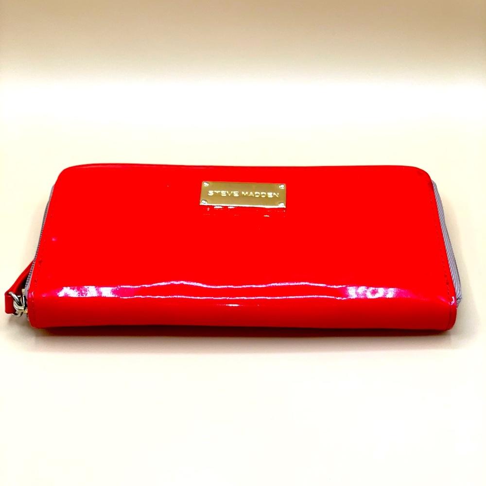 Steve Madden wallet